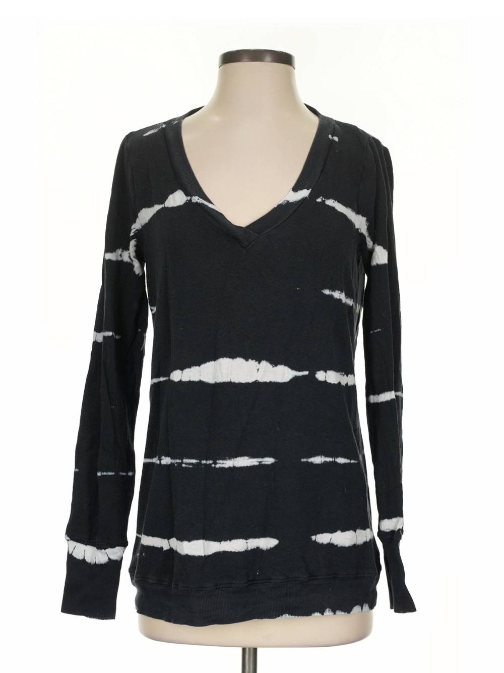 Pink Lotus Black and White Tie-Dye V-Neck Long Sleeve Top